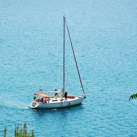 Villa Magical Santorini - 1 Bedroom - Nereid - Beautiful Sea Views And Private Jacuzzi - *